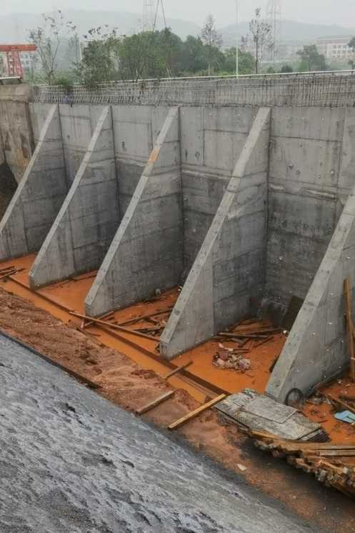 吕梁交城县锚杆式挡土墙